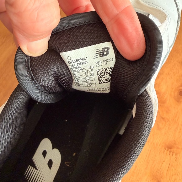 New Balance 550 Oreo BB550HA1 Black White Rain Storm - Size 10 - Picture 7 of 7